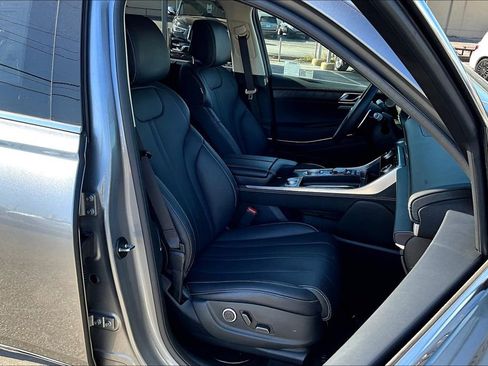 Used 2024 Genesis GV80 3.5T image 10
