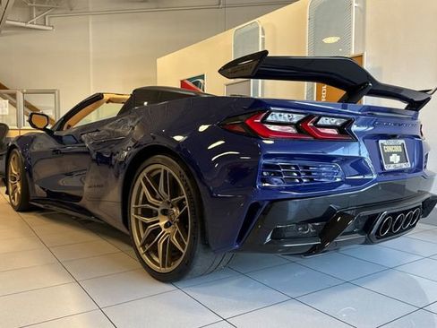 New 2025 Chevrolet Corvette Z06 w/ Z07 Performance Package image 5