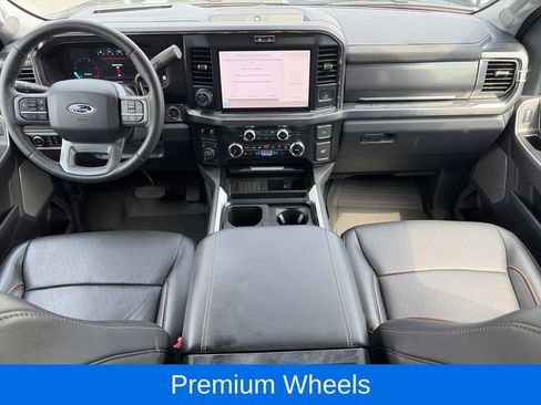 Used 2025 Ford F250 Lariat w/ Lariat Ultimate Package AWD/4WD image 10