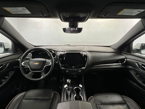 Used 2023 Chevrolet Traverse Premier AWD/4WD image 9