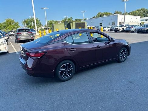 Used 2024 Nissan Sentra SV FWD image 8