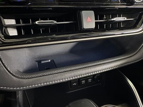 Used 2020 Toyota Highlander Limited AWD/4WD image 40