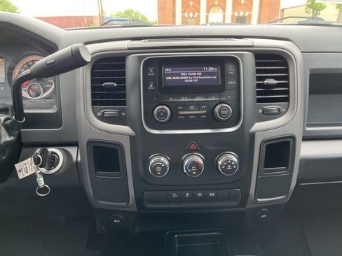 Used 2018 RAM 2500 Tradesman w/ Chrome Appearance Group AWD/4WD image 35