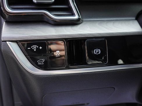 Used 2023 Kia Sportage X-Line w/ X-Line Premium Package image 9