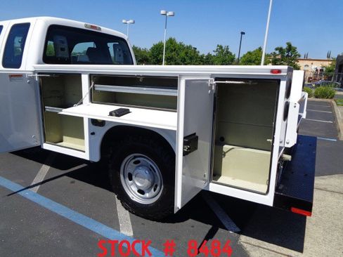 Used 2016 Ford F250 XL w/ Power Equipment Group RWD image 3