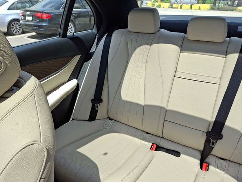 Used 2023 Mercedes-Benz E 350 4MATIC Sedan image 12