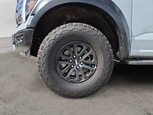 Certified 2025 Ford F150 Raptor AWD/4WD image 9