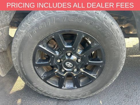 Used 2020 Toyota Tundra SR5 w/ SR5 Leather Package RWD image 10