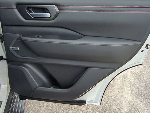 New 2025 Nissan Armada PRO-4X w/ Pro-4X Premium Package image 36