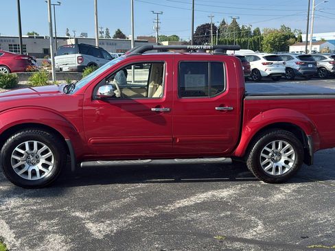Used 2012 Nissan Frontier SL w/ Moonroof Pkg RWD image 5