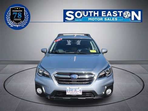 Used 2018 Subaru Outback 2.5i Limited image 3