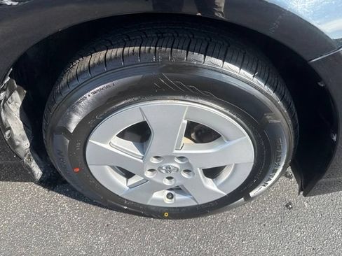Used 2010 Toyota Prius Two FWD image 12