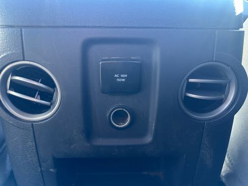 Used 2016 Ford F250 XLT w/ XLT Premium Package AWD/4WD image 21