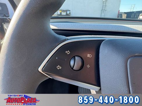 Used 2025 Tesla Model 3 Long Range image 12
