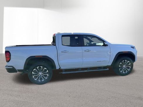 Used 2023 GMC Canyon Denali AWD/4WD image 2