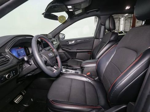 Used 2023 Ford Escape ST-Line w/ Tech Pack #1 AWD/4WD image 40
