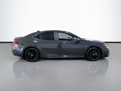 Used 2025 Toyota Camry SE w/ Convenience Package AWD/4WD image 8