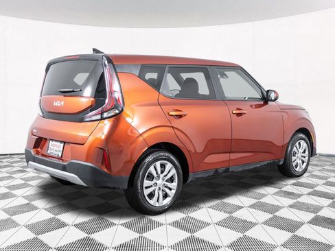 Used 2024 Kia Soul LX FWD image 16