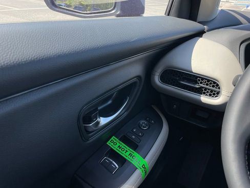 New 2026 Honda HR-V EX-L image 23