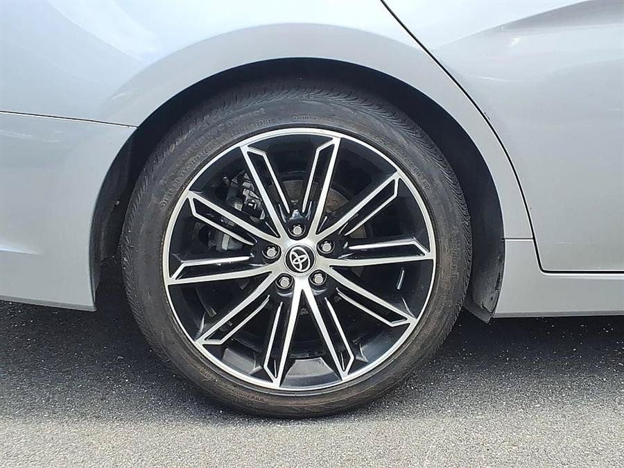 Used 2022 Toyota Avalon Touring FWD image 8
