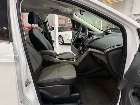 Used 2016 Ford Escape SE image 19