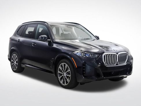 Certified 2024 BMW X5 xDrive50e w/ M Sport Package AWD/4WD image 7