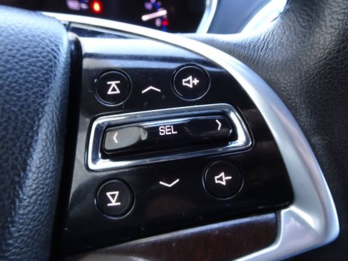 Used 2016 Cadillac SRX Luxury w/ Driver Awareness Package image 19