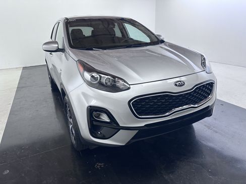 Used 2021 Kia Sportage LX AWD/4WD image 2