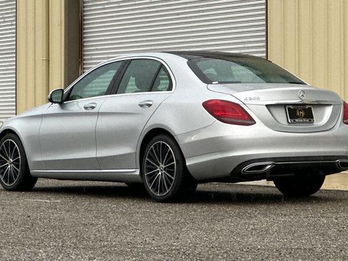 Used 2021 Mercedes-Benz C 300 Sedan image 4