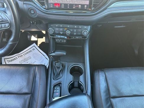 Used 2024 Dodge Durango GT image 11