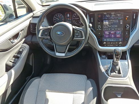 Used 2022 Subaru Outback Premium image 14