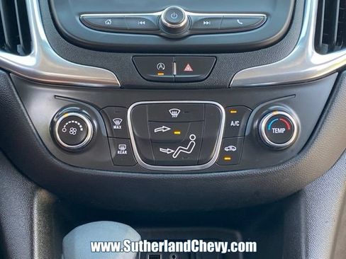 Used 2022 Chevrolet Equinox LT FWD image 29