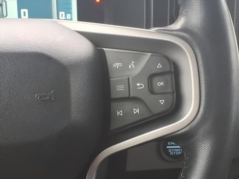 Used 2021 Ford Bronco Black Diamond image 15