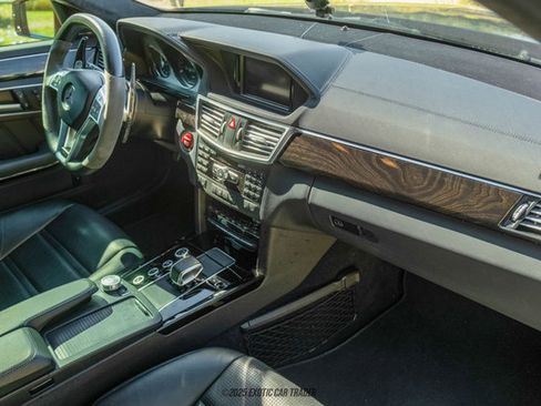 Used 2013 Mercedes-Benz E 63 AMG Wagon image 28