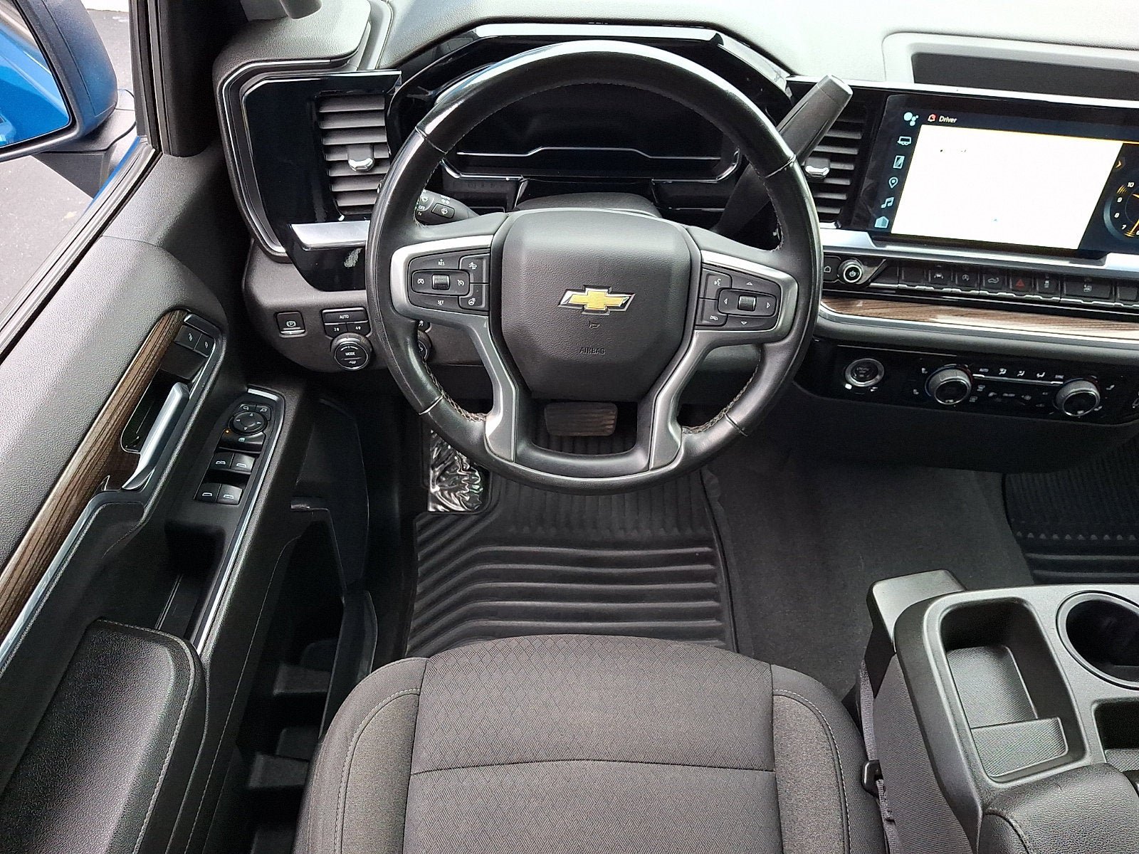 Used 2023 Chevrolet Silverado 1500 LT AWD/4WD image 11