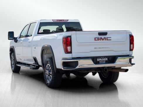Used 2024 GMC Sierra 3500 SLE AWD/4WD image 3