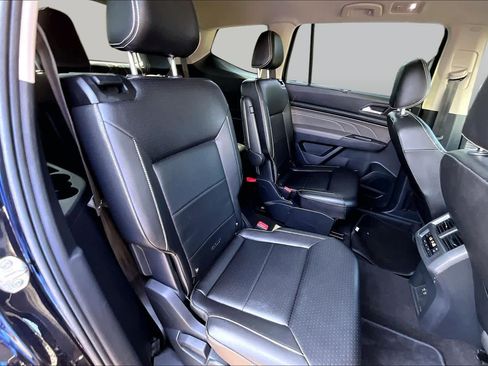 Used 2021 Volkswagen Atlas SE w/ Panoramic Sunroof Package FWD image 20