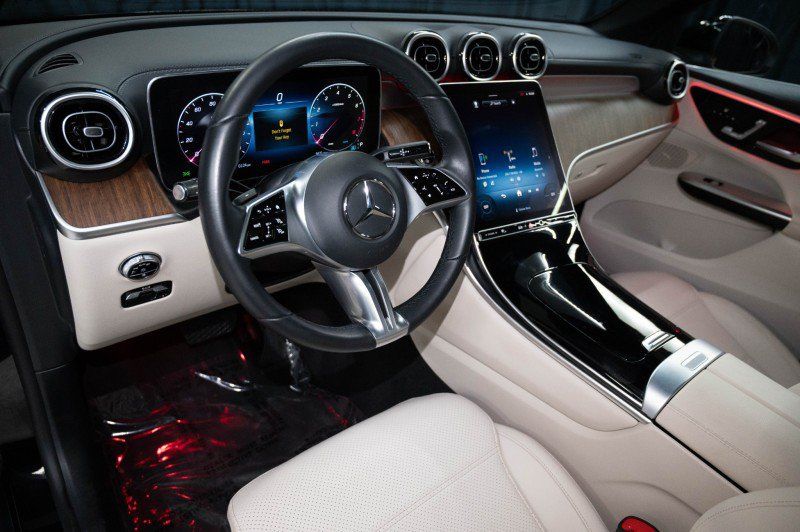 Certified 2024 Mercedes-Benz GLC 300 4MATIC image 16