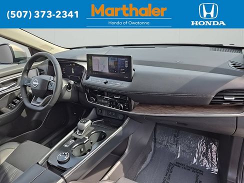 Used 2026 Nissan Rogue Platinum w/ Platinum Premium Package AWD/4WD image 21