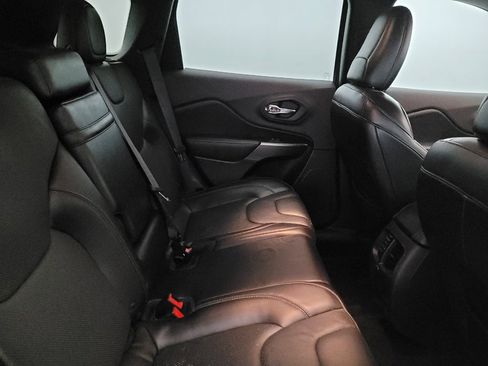 Used 2019 Jeep Cherokee Limited AWD/4WD image 19