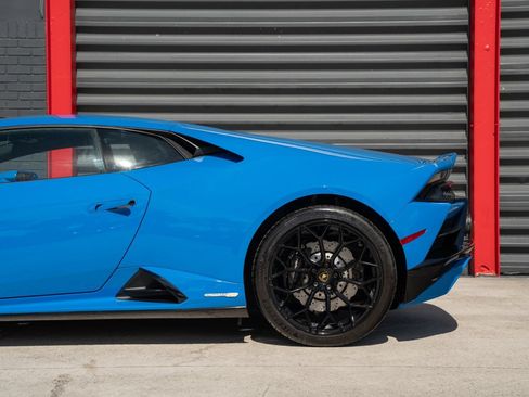 Used 2021 Lamborghini Huracan EVO RWD image 6