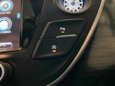 Used 2019 Buick Envision Essence image 25