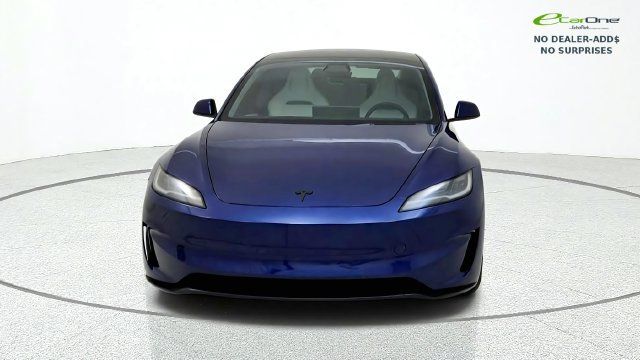 Used 2025 Tesla Model 3 Performance AWD/4WD image 2