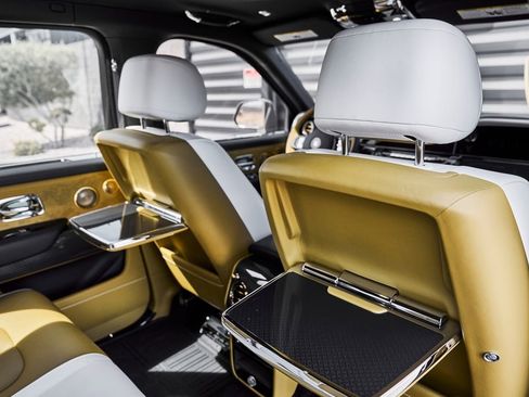 Used 2026 Rolls-Royce Cullinan Black Badge image 46