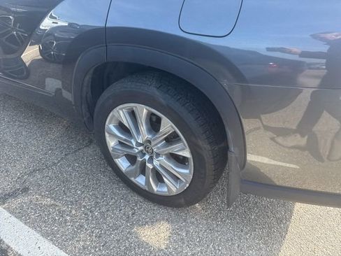 Used 2021 Toyota Highlander Limited image 7