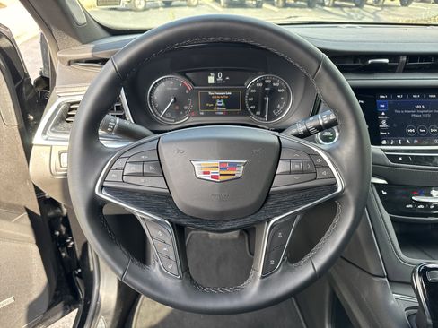 Certified 2025 Cadillac XT5 Premium Luxury image 26