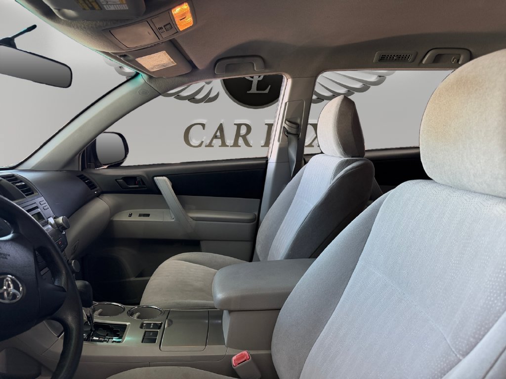 Used 2011 Toyota Highlander 2WD image 9