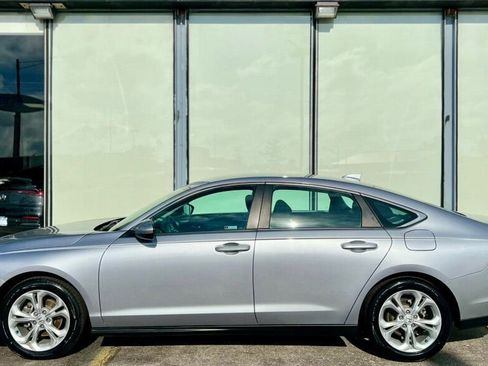 Used 2023 Honda Accord LX image 2