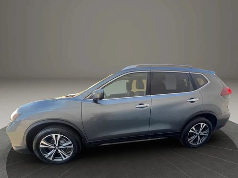Used 2019 Nissan Rogue SV w/ Sun & Sound Touring Package AWD/4WD image 8