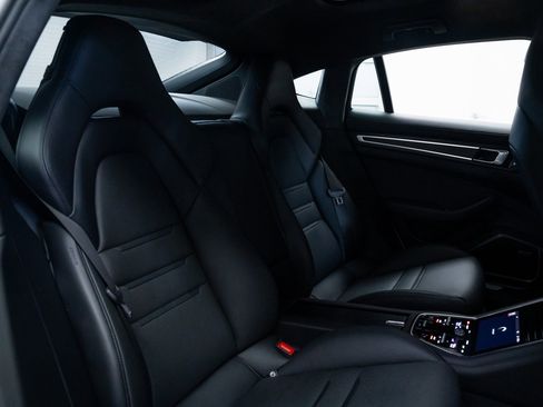 Used 2019 Porsche Panamera Turbo image 22